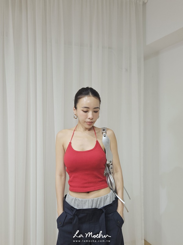 繞脖美背坑條BRA背心